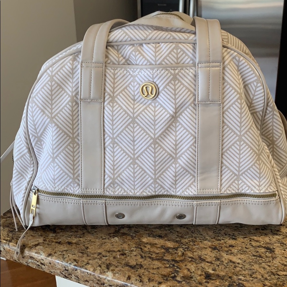 Lululemon gym bag